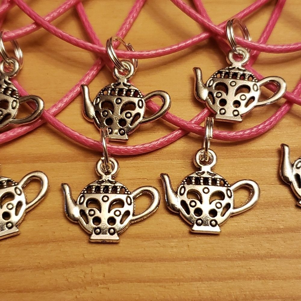 Lot of 10 Party Favors Necklaces♡ Tea Party♡teapot